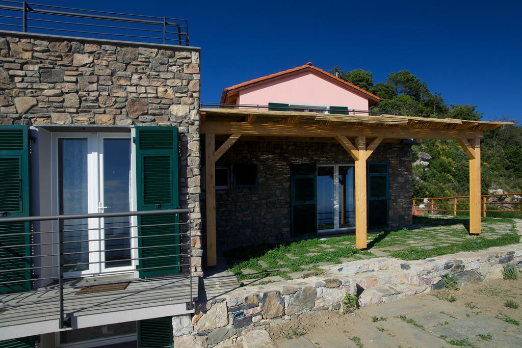 Cade Ventu Hotel Vernazza Exterior photo